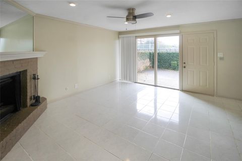 Tiny photo for 821 S Ripple Creek Drive #1, Houston, TX 77057 (MLS # 35450715)