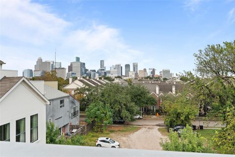 Photo of 1411 Elgin Street, Houston, TX 77004 (MLS # 73344999)