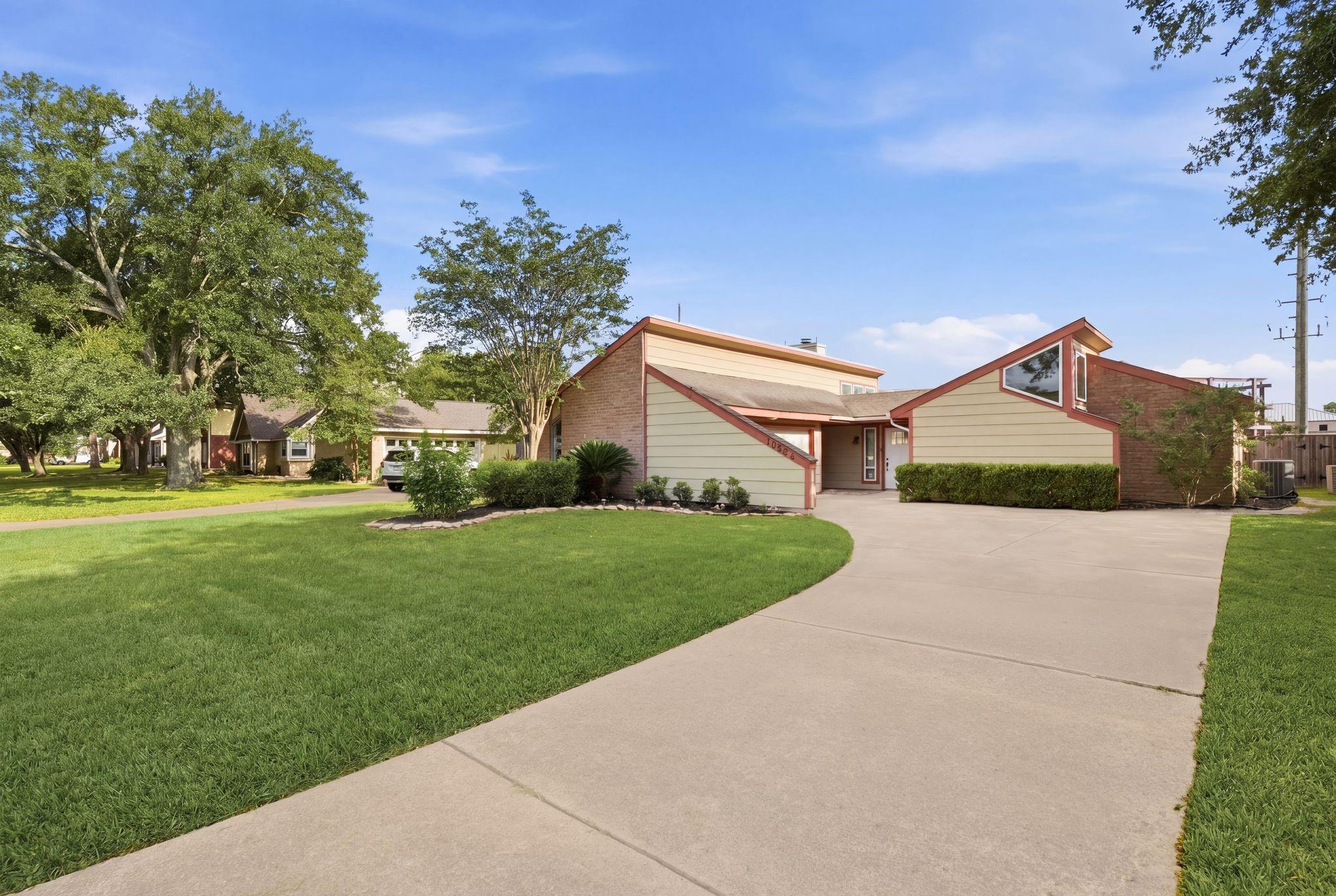 20502 Hampshire Rocks Drive
