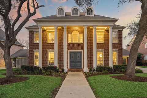 4102 Woodbriar Court Sugar Land TX 77479