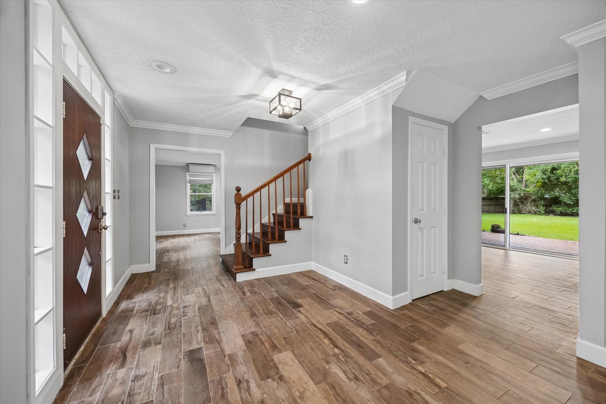 906 Quaker Bend Drive