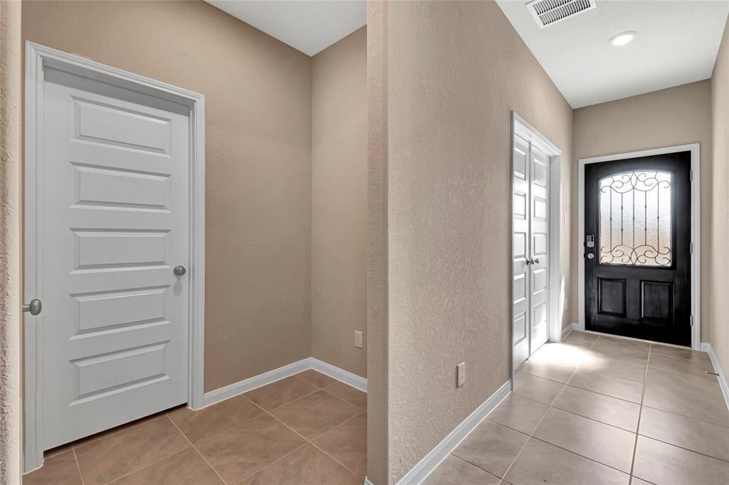 903 Cloverdale Drive