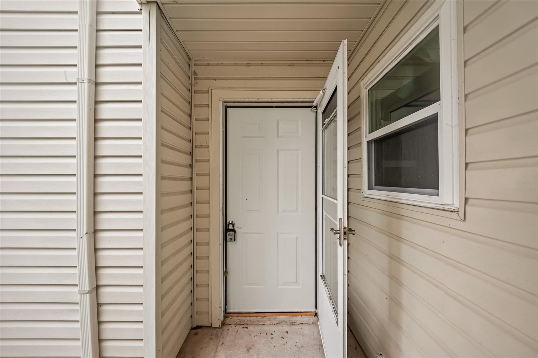 7600 Emmett F Lowry Expressway 313