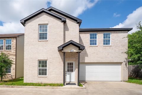 1515 Fairbanks Street Houston TX 77009