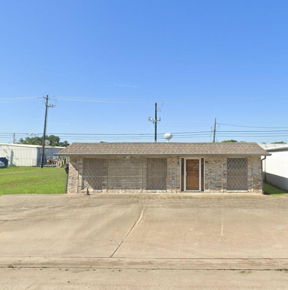 1301 N Avenue H