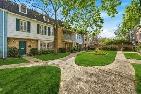 Photo of 409 N Post Oak Lane #409, Houston, TX 77024 (MLS # 66871549)