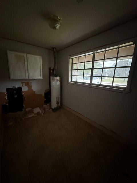 Tiny photo for 411 E Stadium Street ST, Kirbyville, TX 75956 (MLS # 70888726)