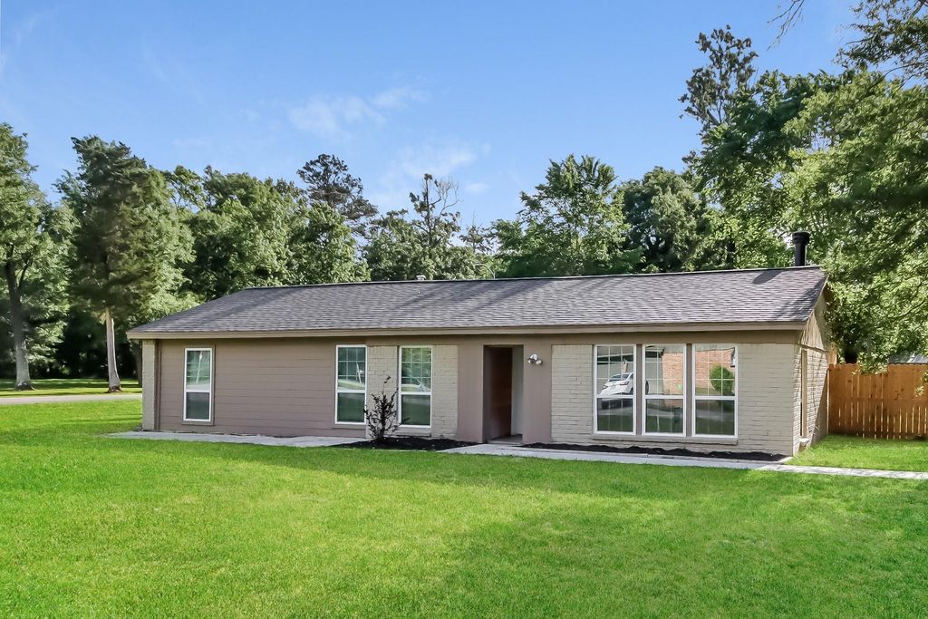 Photo of 24118 Grey Fox Drive, Houston, TX 77336 (MLS # 88604211)