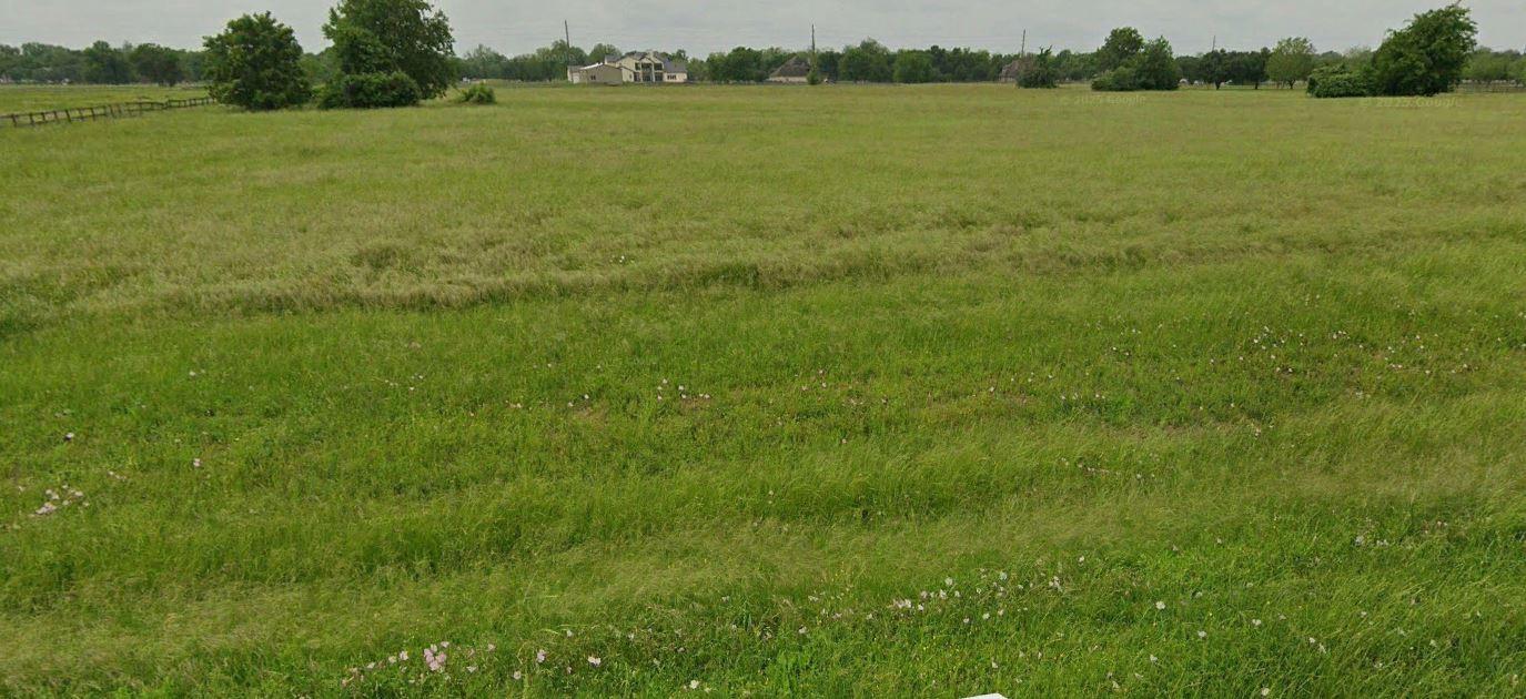 3333 Blue Grass Drive