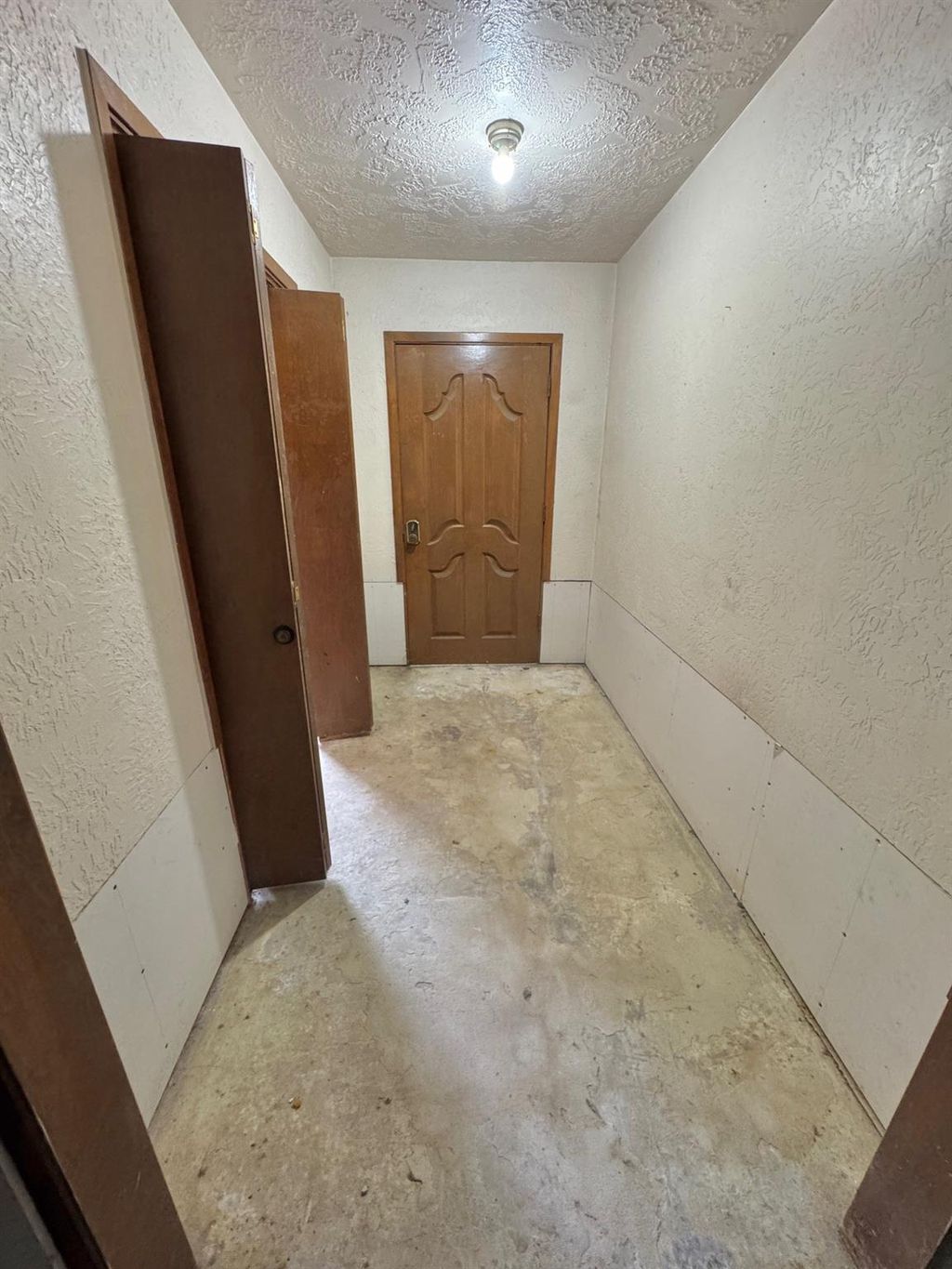 Photo of 6299 Garner Ave Street, Groves, TX 77619 (MLS # 57440386)