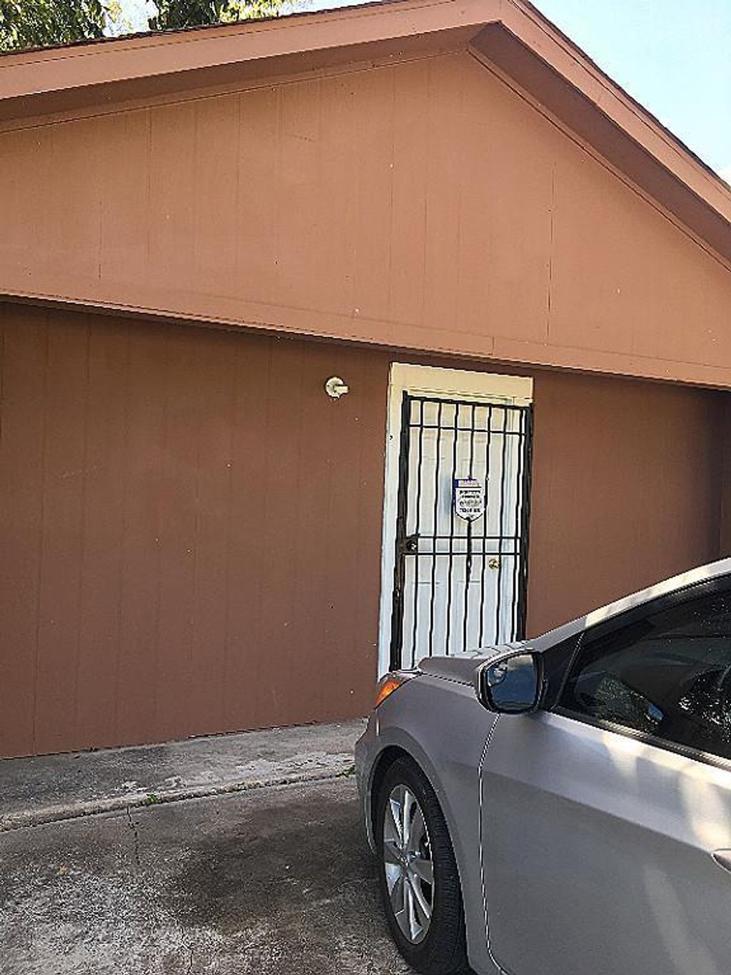 Photo of 602 Illinois Street #1/2, South Houston, TX 77587 (MLS # 91387010)