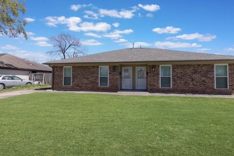 Photo of 1007 Cedar Street, Deer Park, TX 77536 (MLS # 16415752)