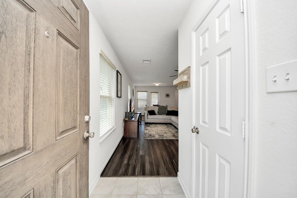 Photo of 11647 Rosewood Forest Court, Houston, TX 77038 (MLS # 20399361)