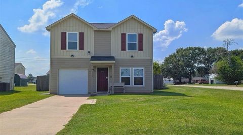 Photo of 2009 6th Street, Hempstead, TX 77445 (MLS # 22985318)