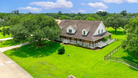 Photo of 3811 Westerdale Drive, Fulshear, TX 77441 (MLS # 89122245)