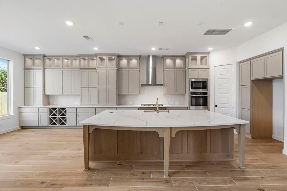 5307 Lakeview Bend