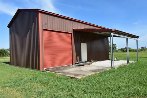 Photo of 100 Sea Turtle Lane Ln, Palacios, TX 77465 (MLS # 3332755)