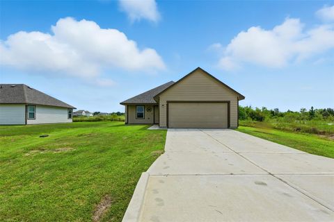 Photo of 244 Road 5506, Cleveland, TX 77327 (MLS # 77002353) Photo of 244 Road 5506, Cleveland, TX 77327 (MLS # 77002353)