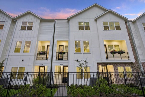 Photo of 6336 Paddington Bend Drive, Houston, TX 77008 (MLS # 70396854)
