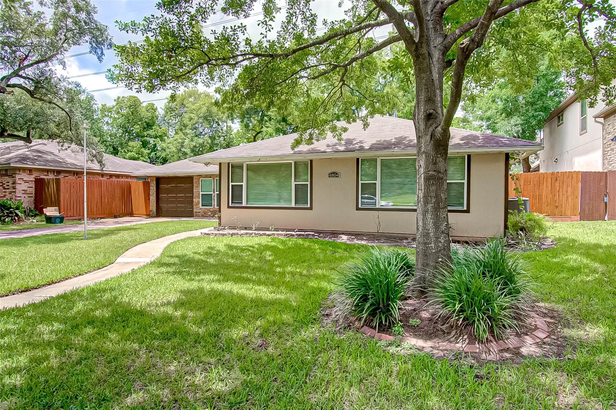 4804 Saxon Street
