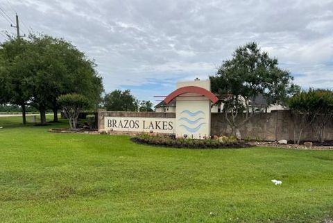 Photo of 6211 Vista Ridge Court, Richmond, TX 77469 (MLS # 10962204)