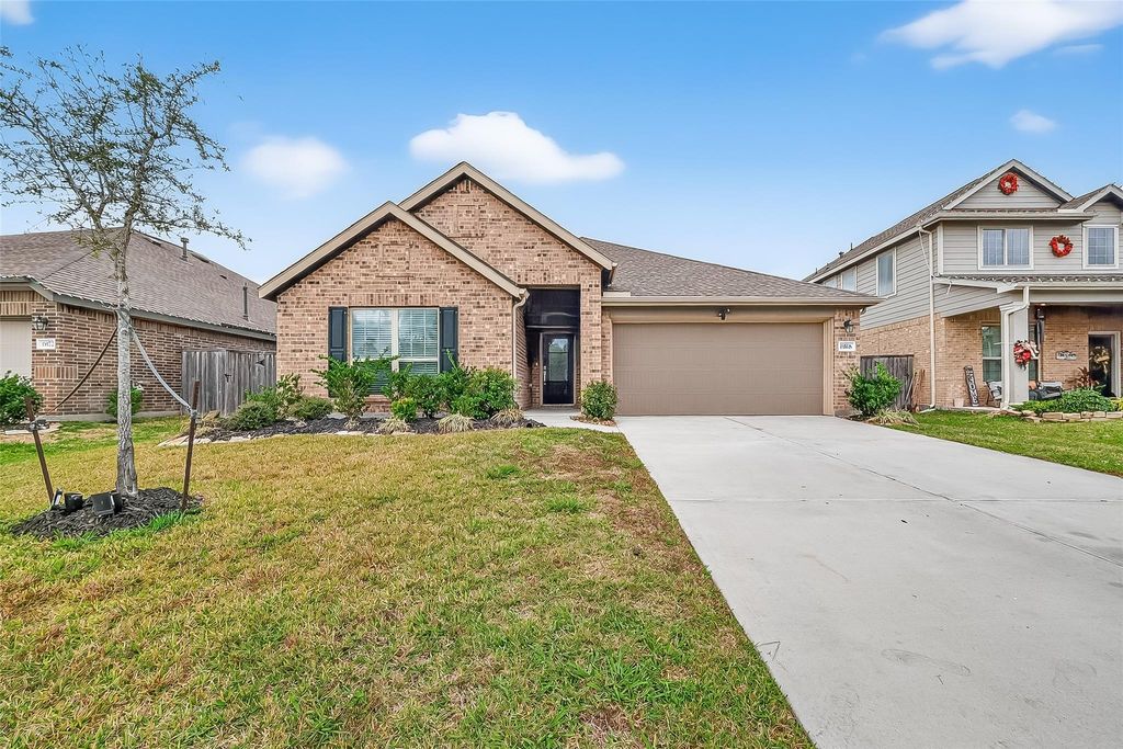 Photo of 19168 Pinewood Grove Trail, New Caney, TX 77357 (MLS # 32683460)
