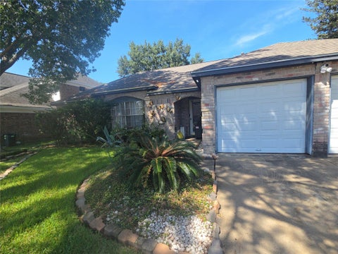 Photo of 17518 Masonridge Drive, Houston, TX 77095 (MLS # 81931029)