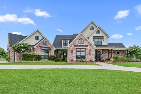 Photo of 304 Champions Court, El Campo, TX 77437 (MLS # 87193236)