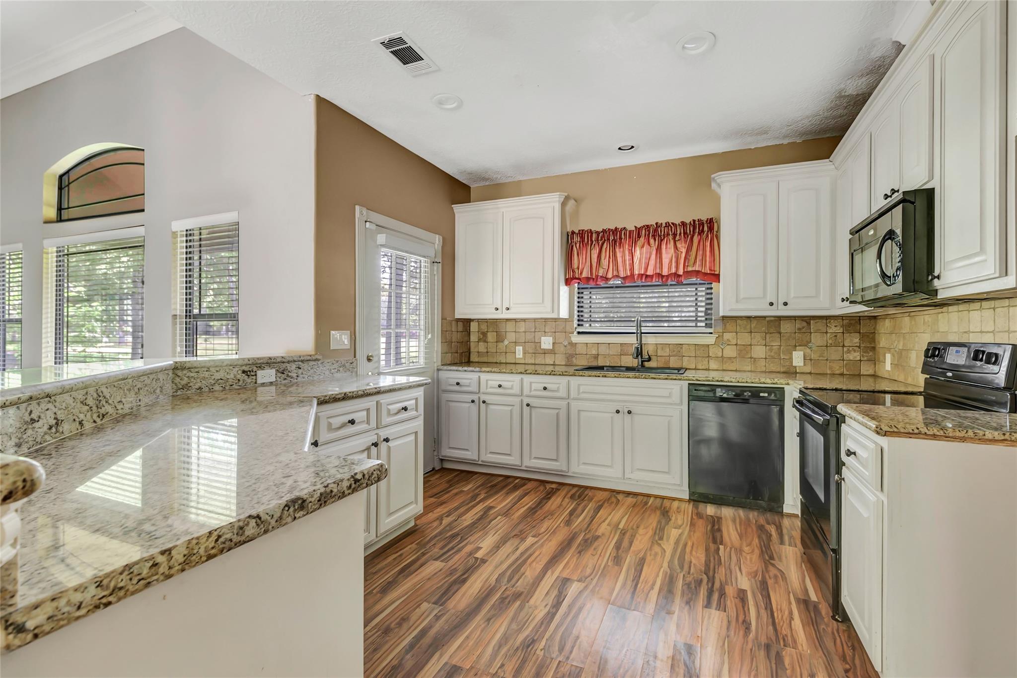 15907 Penina Court