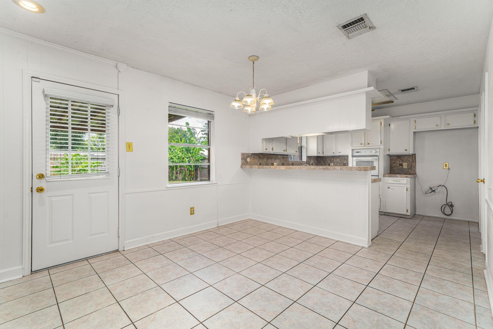 3114 Brookhollow Drive