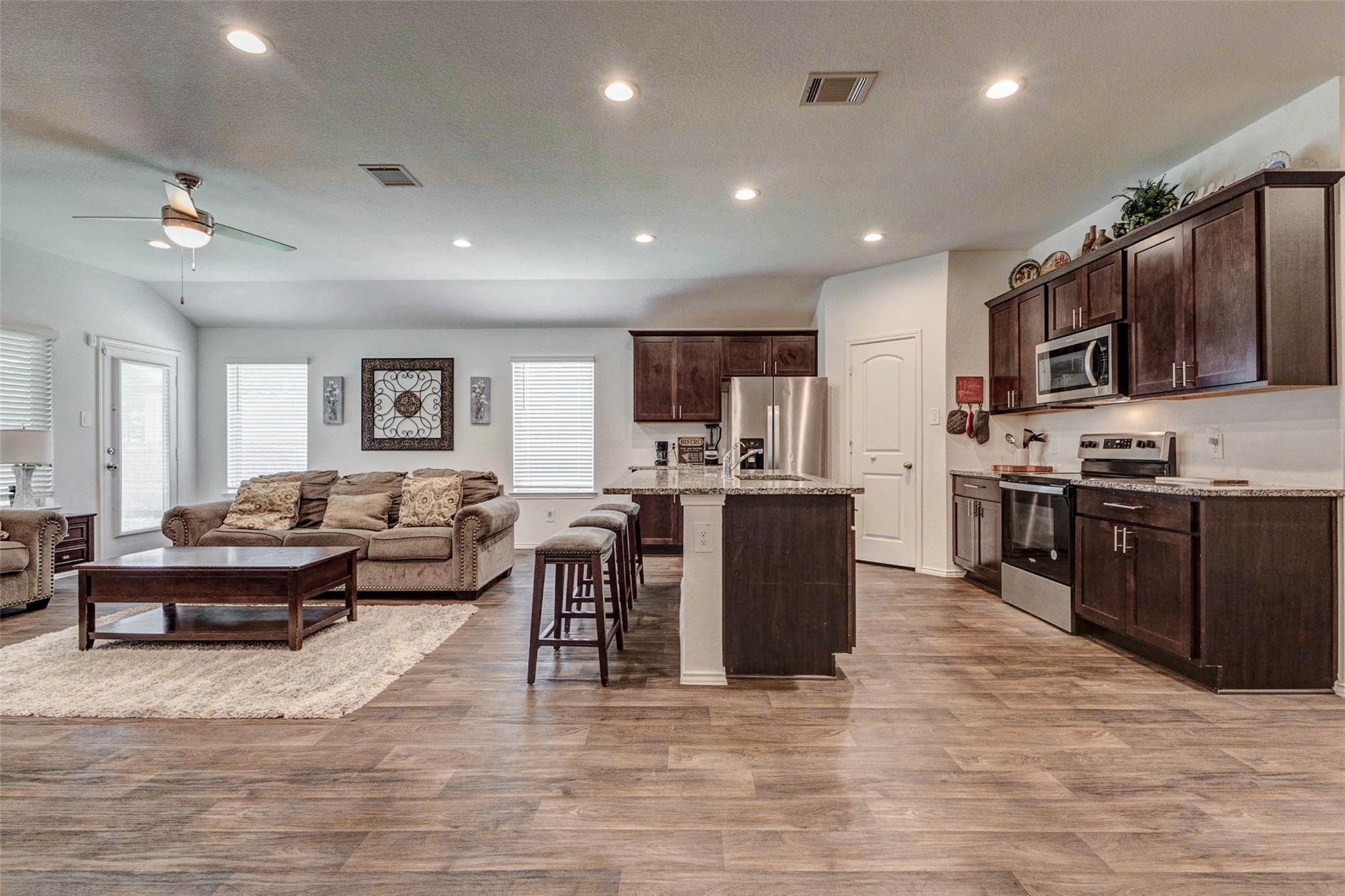 2407 S Colosseum Court