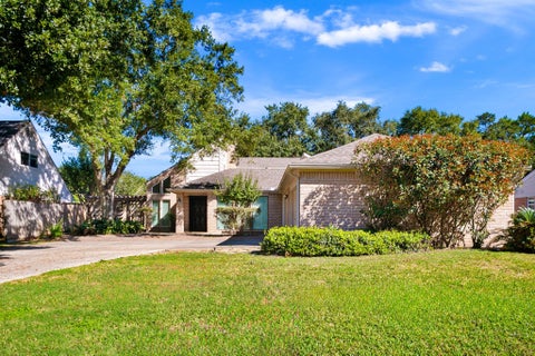Photo of 1615 Park Haven Drive, Houston, TX 77077 (MLS # 93974553)