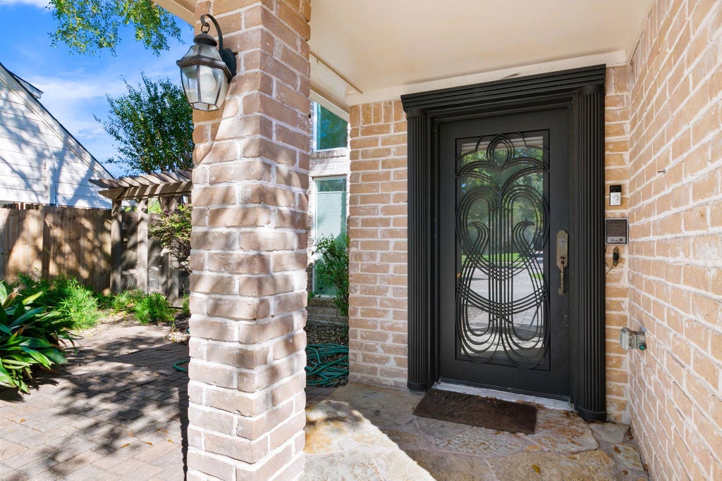 Photo of 1615 Park Haven Drive, Houston, TX 77077 (MLS # 93974553)