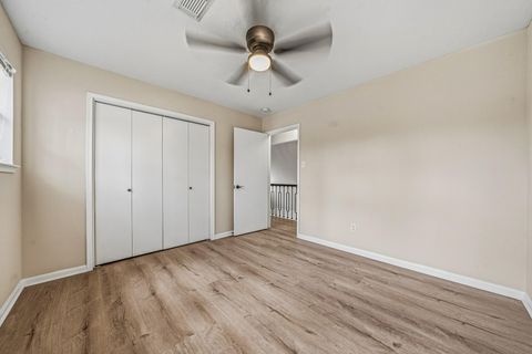 Tiny photo for 119 Laura Lane, Conroe, TX 77385 (MLS # 48951076)