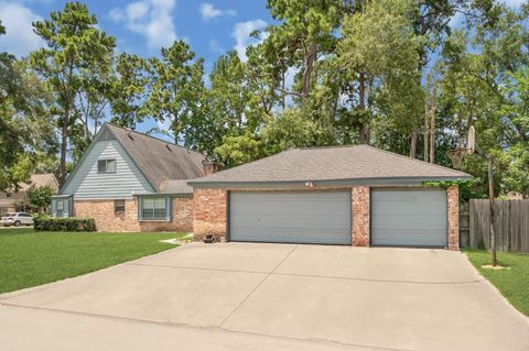 Tiny photo for 119 Laura Lane, Conroe, TX 77385 (MLS # 48951076)