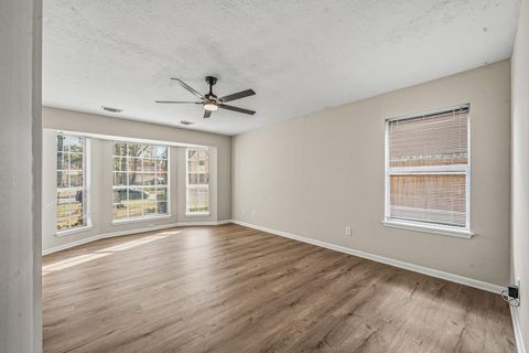 Tiny photo for 119 Laura Lane, Conroe, TX 77385 (MLS # 48951076)