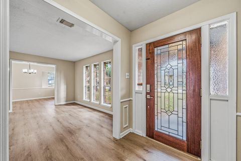 Tiny photo for 119 Laura Lane, Conroe, TX 77385 (MLS # 48951076)