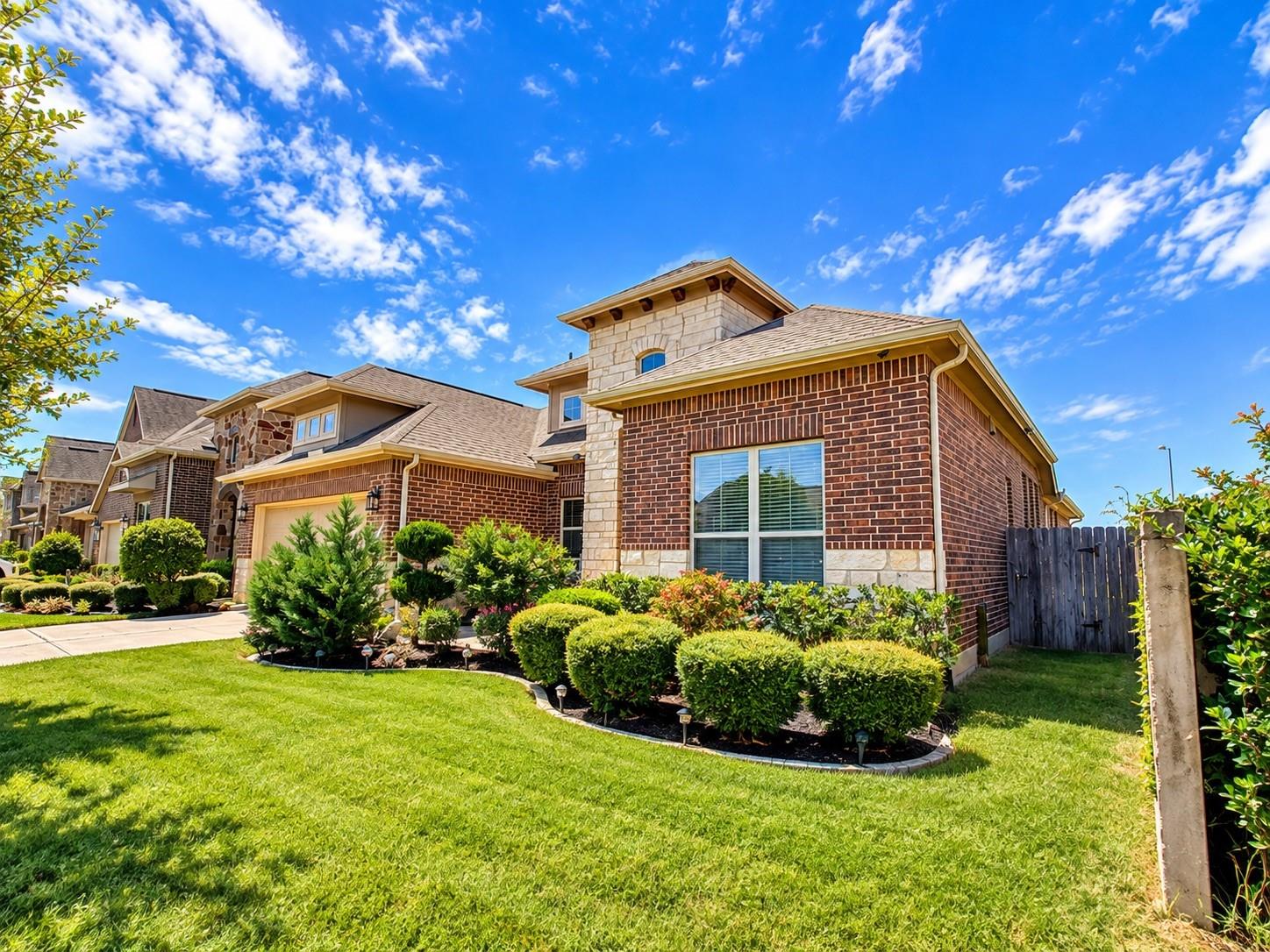 8006 Duncan Ranch Lane