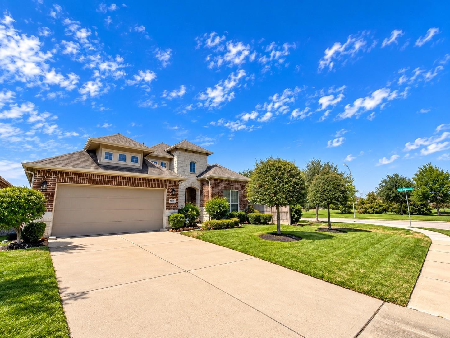 8006 Duncan Ranch Lane