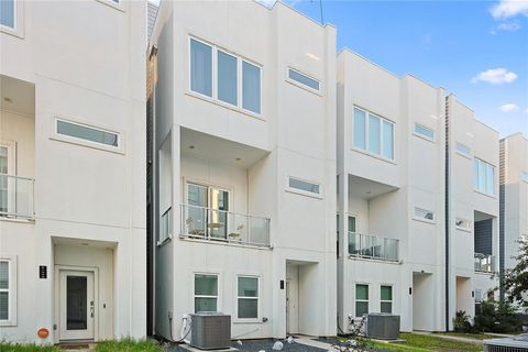 2105 Engelmohr Street F Houston TX 77054