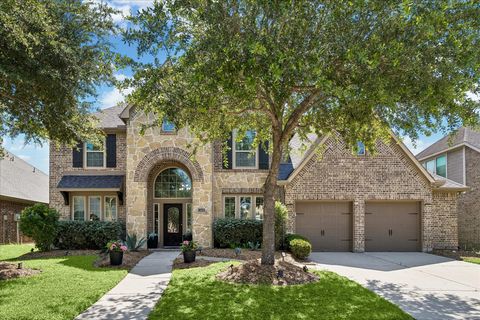 Photo of 13619 Breakwater Path Loop, Houston, TX 77044 (MLS # 94613899)