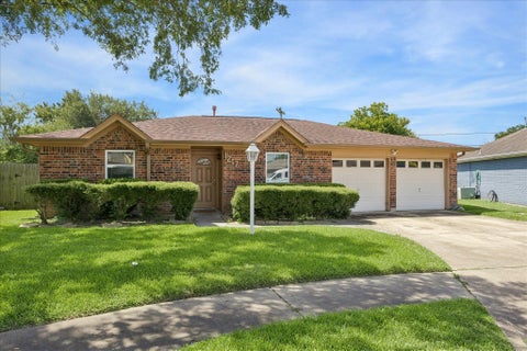 Photo of 1217 E Brown Lane, Deer Park, TX 77536 (MLS # 22513058)