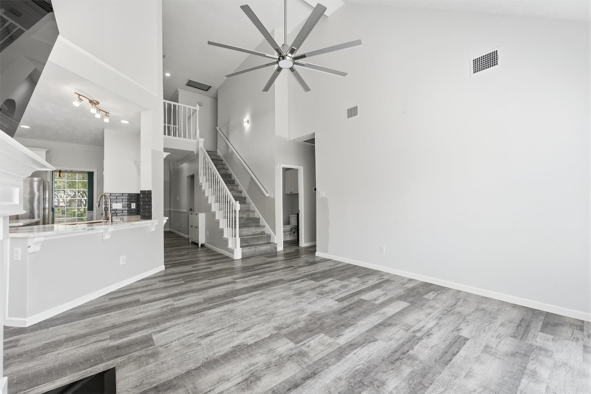 4431 Forest Creek