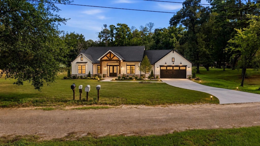 Photo of 24763 Plantation Estates Circle Cir, Porter, TX 77365 (MLS # 57513556)
