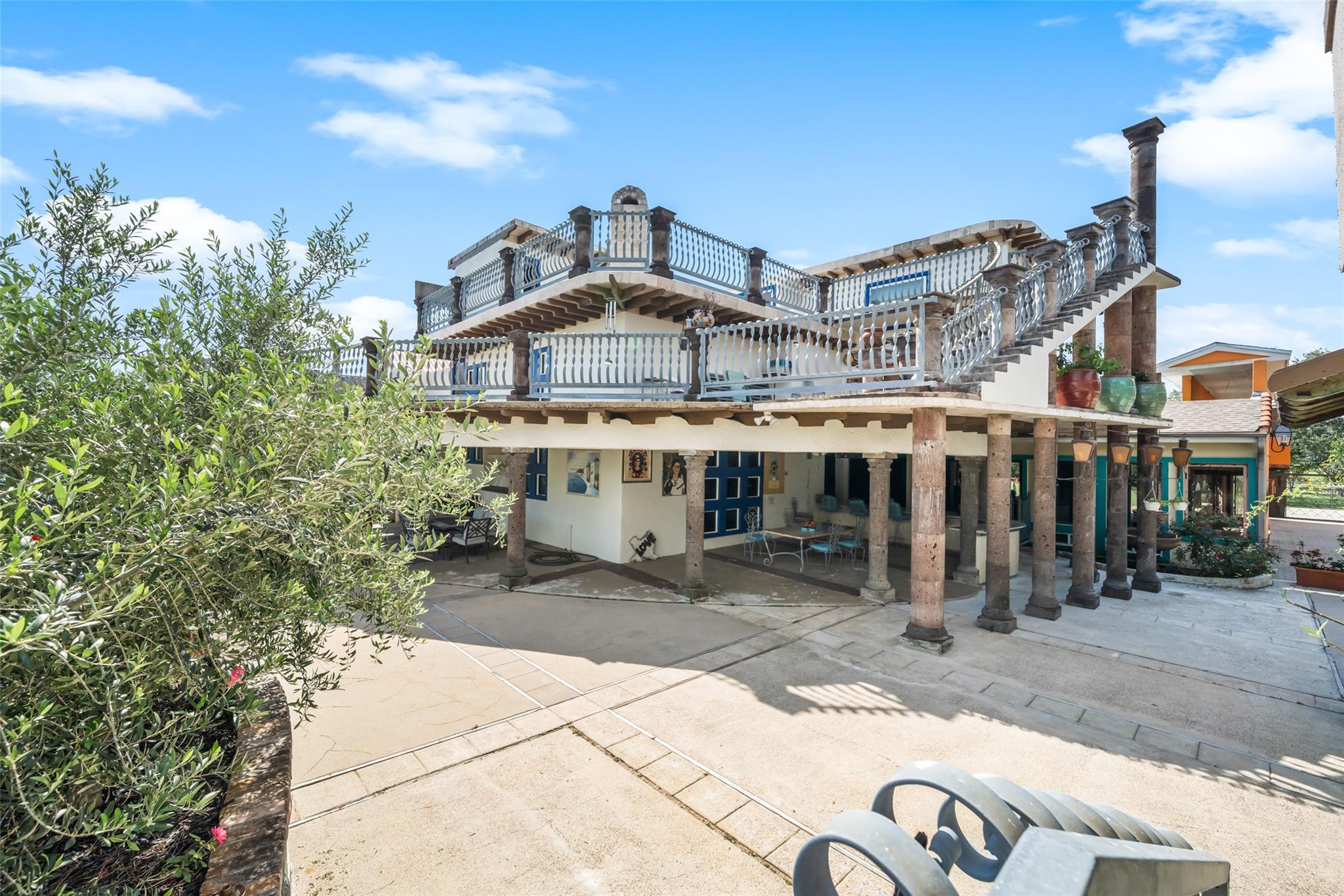 614 Pine Gully Road
