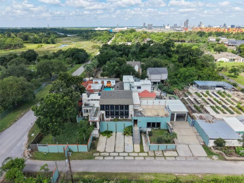 Multifamily For Sale - 614 Pine Gully Road<br/> Seabrook, TX 77586
