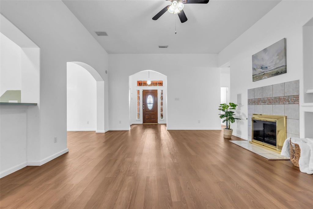 Photo of 8506 Willancy Lane, Houston, TX 77095 (MLS # 86084278)