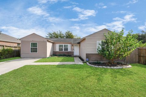 10209 Cathedral Drive Houston TX 77051