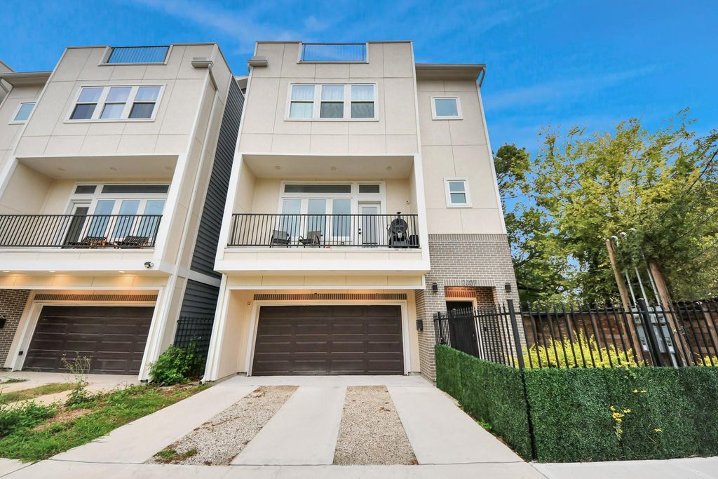 Photo of 2007 Briley Street, Houston, TX 77004 (MLS # 45169624)