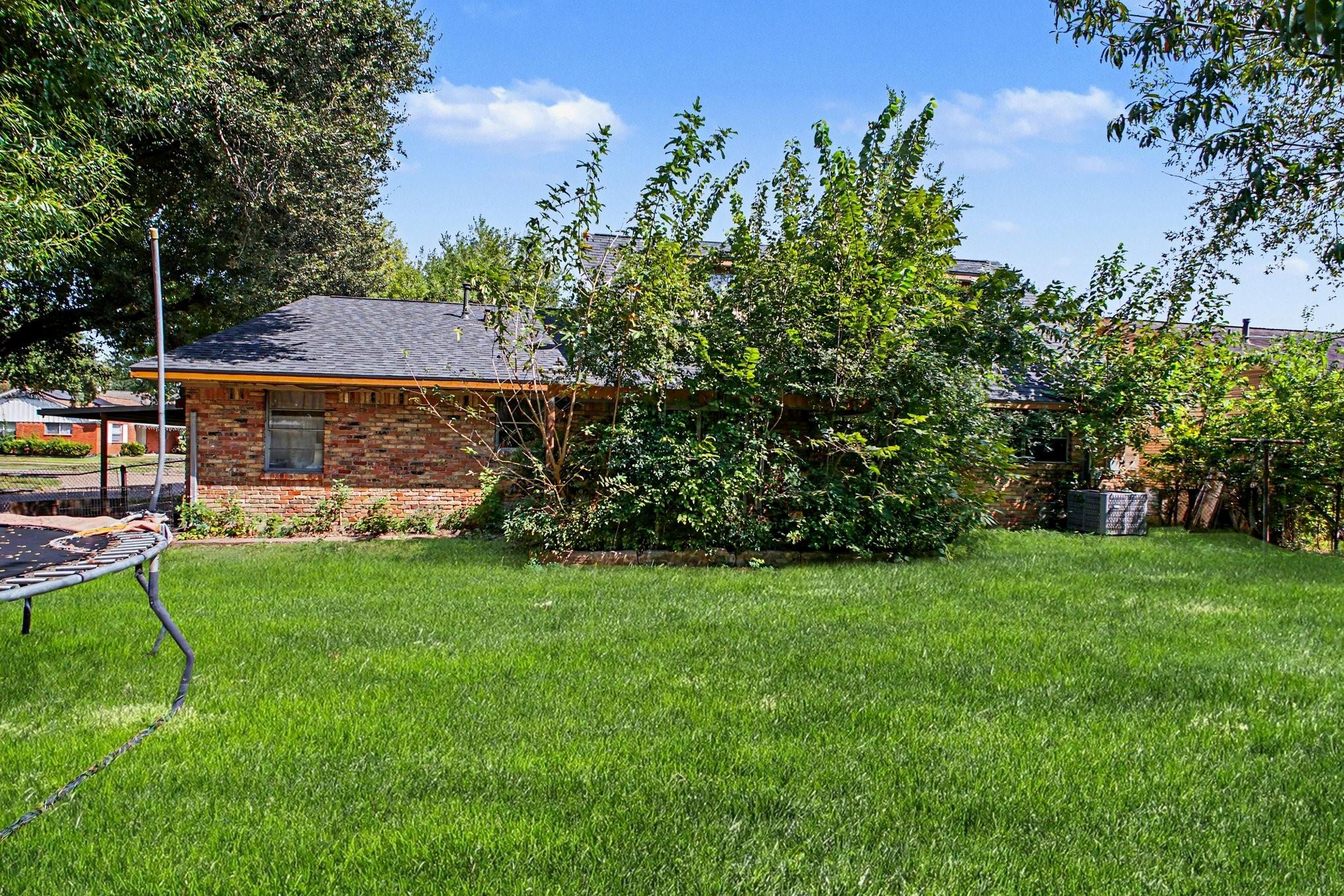 2806 Dewberry Lane